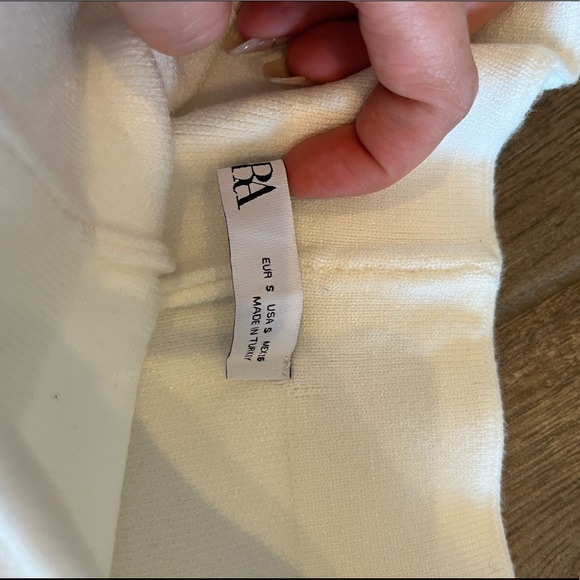 Zara wide leg pants - Picture 2 of 2